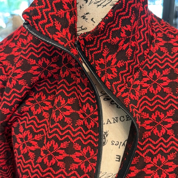 Luhta Women's Red Jacket/ base Top/ Ski Aspres top - Picture 16 of 17